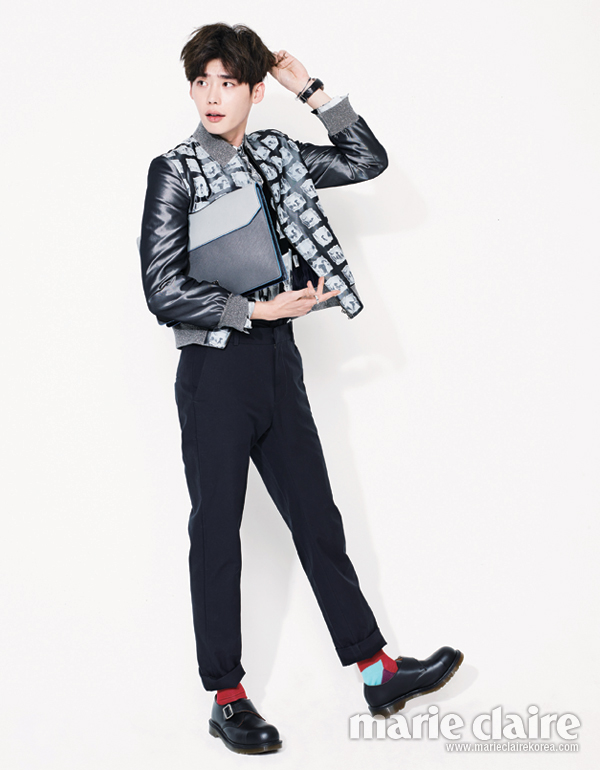 Jong Suk Lee