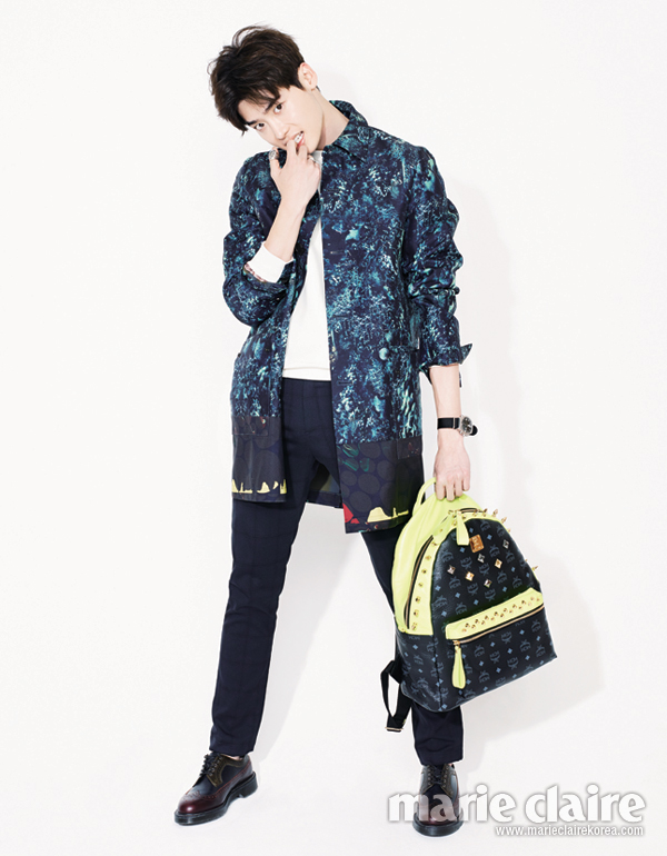 Jong Suk Lee