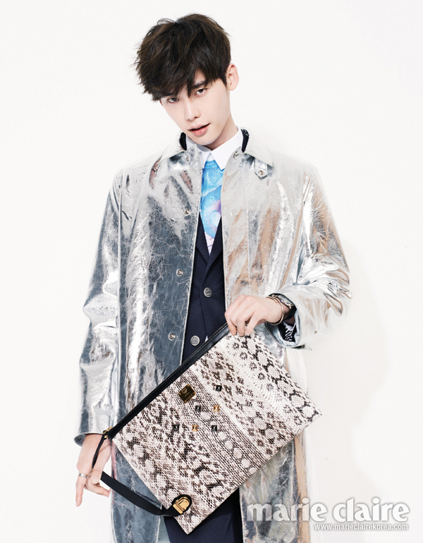 Jong Suk Lee