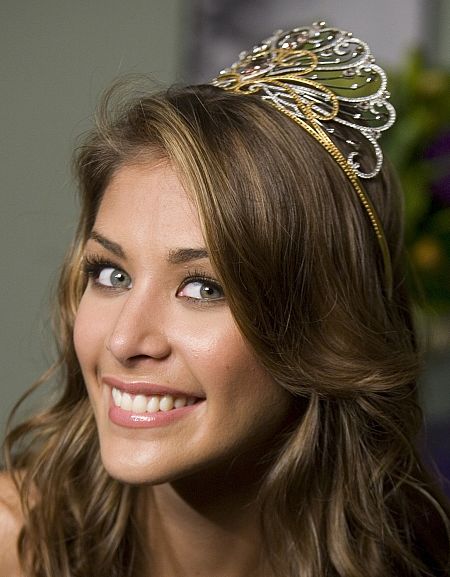 Dayana Mendoza Dayana Mendoza