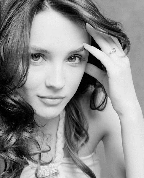 Rachael Leigh Cook