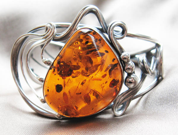 Amber Amber