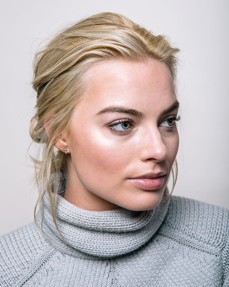 Margot Robbie image