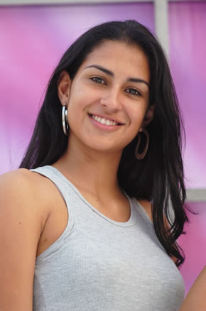 Rebeca Iraheta Rebeca Iraheta