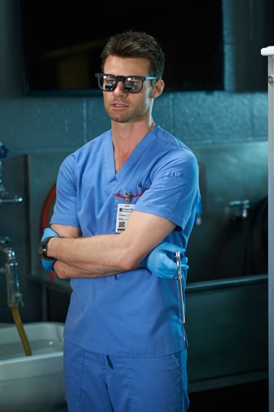 Daniel Gillies