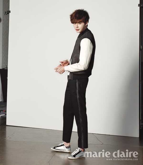 Jong Suk Lee