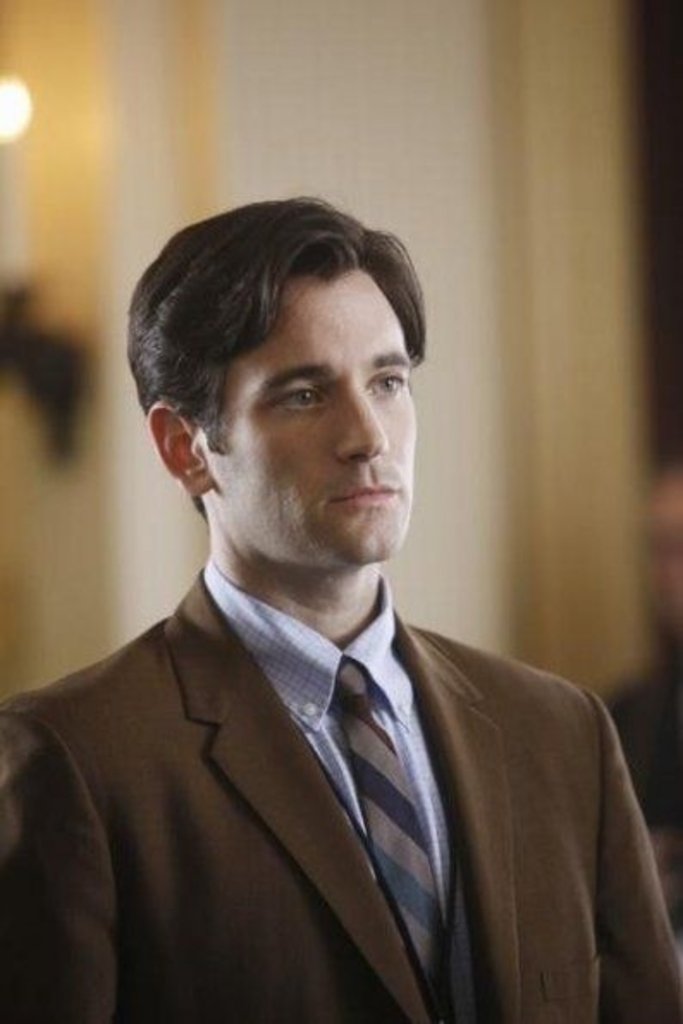 Colin Donnell