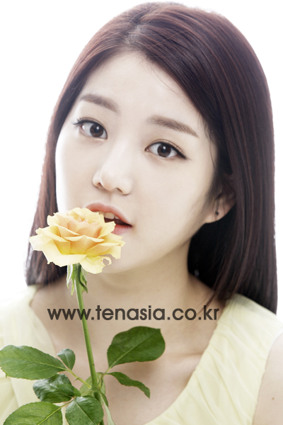 Yoo-Bi Lee