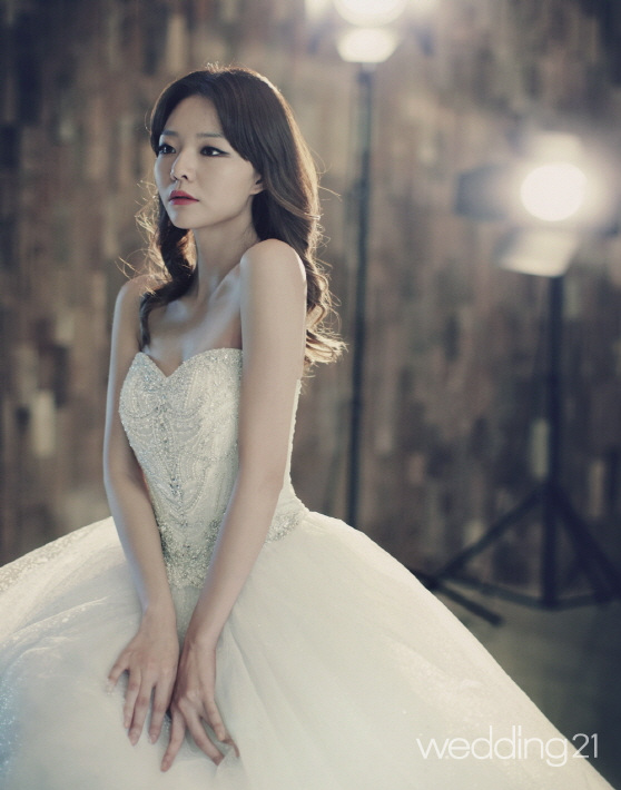 Esom Esom