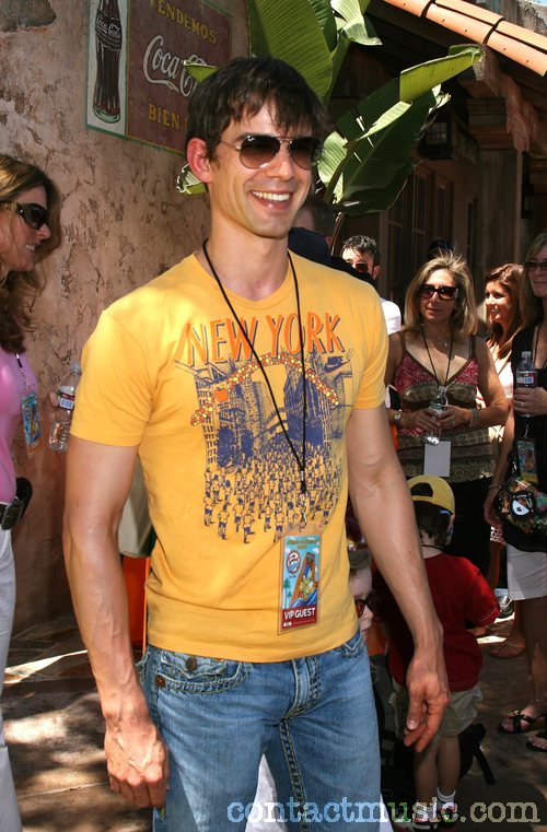 Christopher Gorham