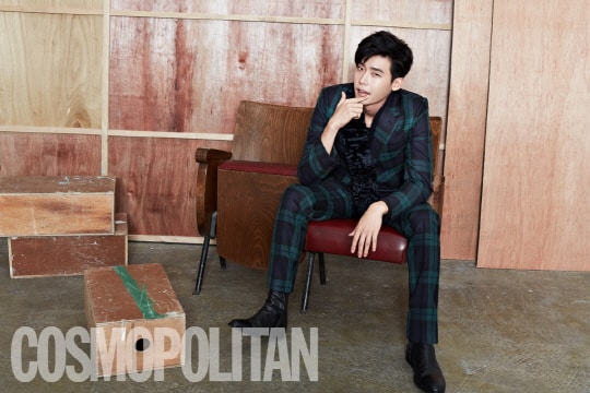Jong Suk Lee