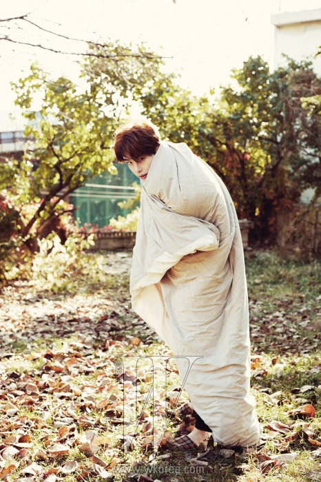 Jong Suk Lee