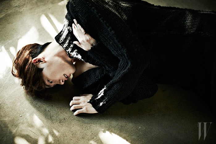 Jong Suk Lee