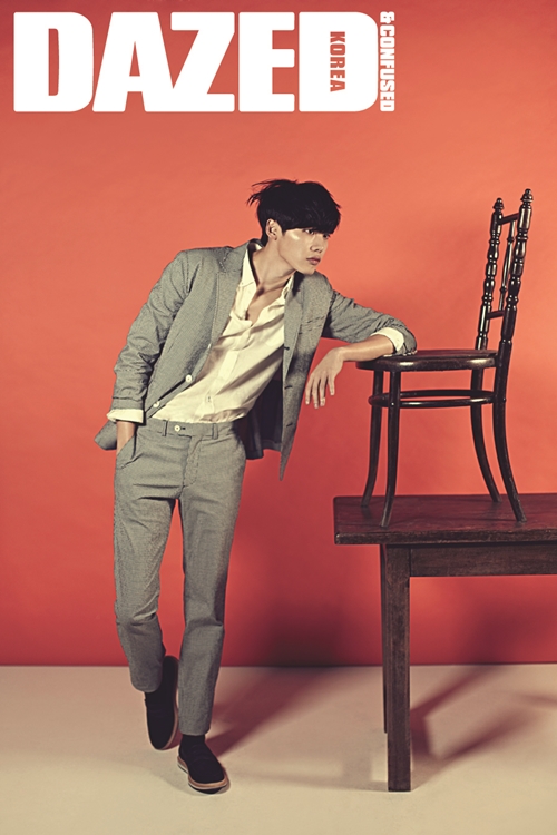 Jong Suk Lee