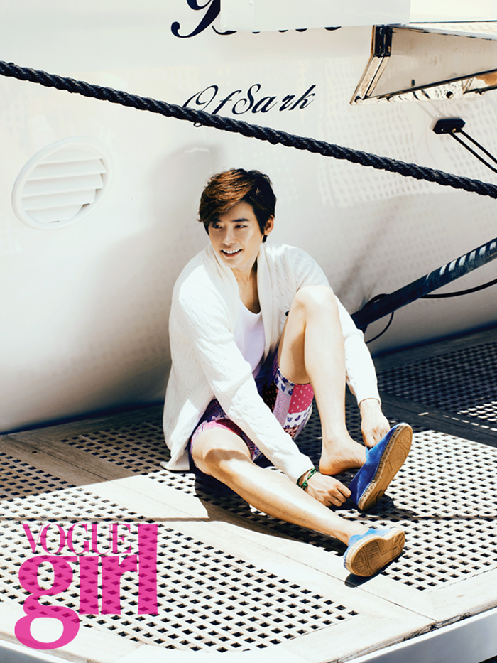 Jong Suk Lee