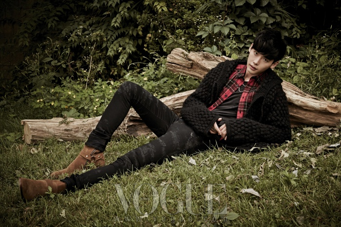 Jong Suk Lee