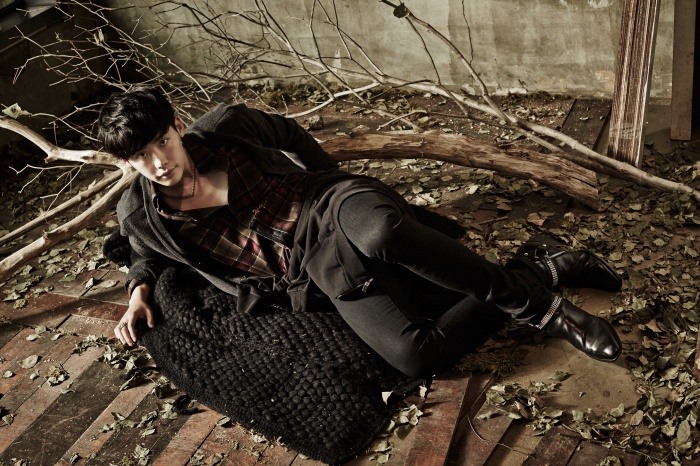 Jong Suk Lee