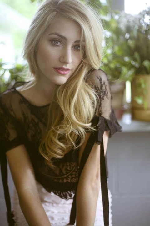 Emma Pelett Emma Pelett