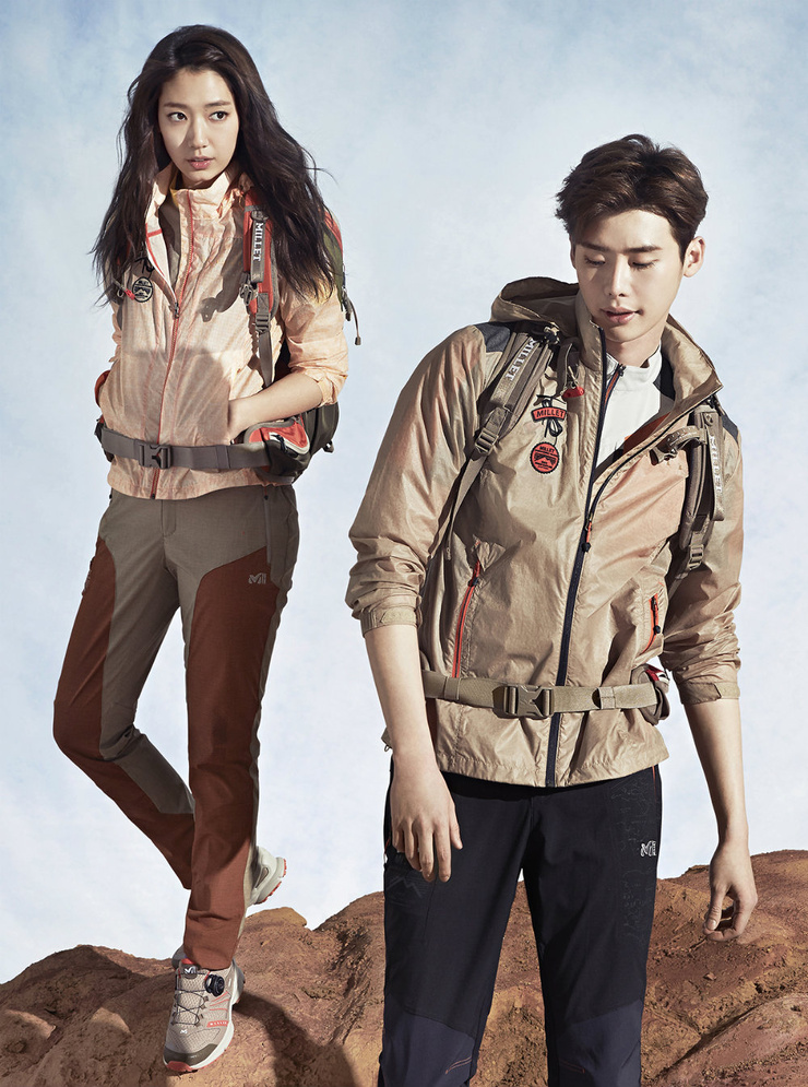 Jong Suk Lee