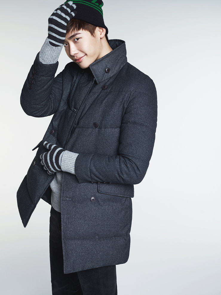 Jong Suk Lee