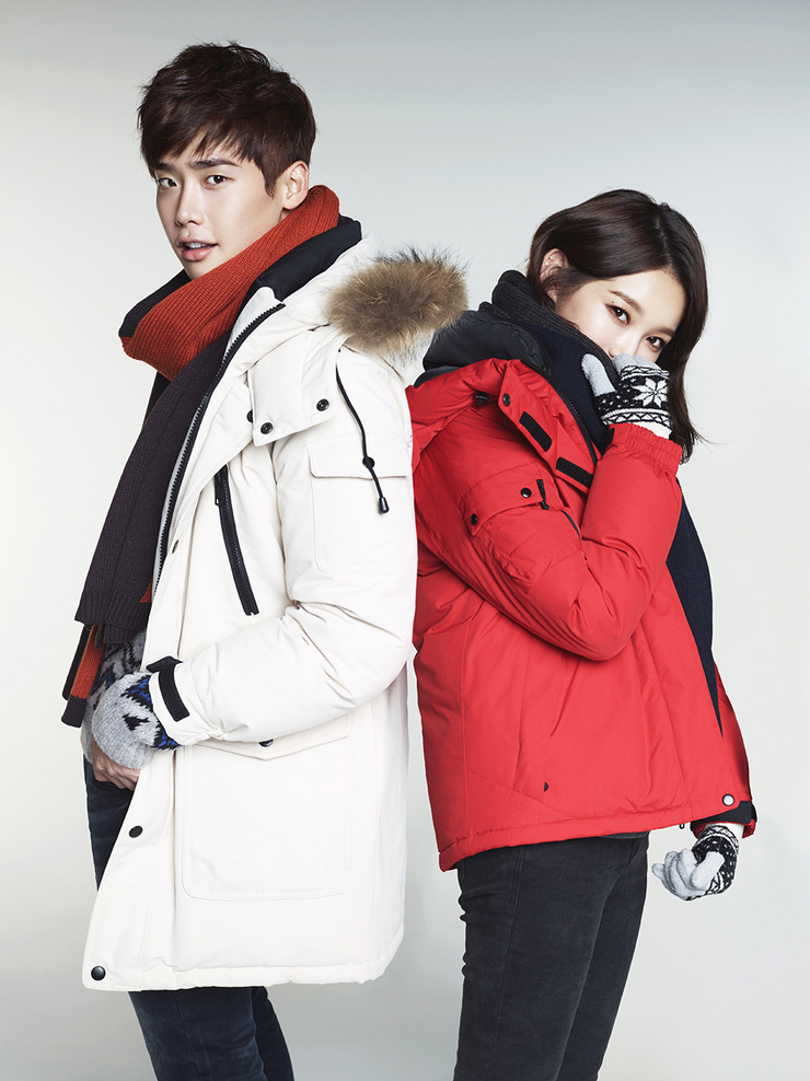 Jong Suk Lee