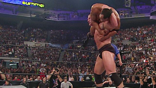 The Rock vs. Brock Lesnar (WWE, Summerslam 2002)