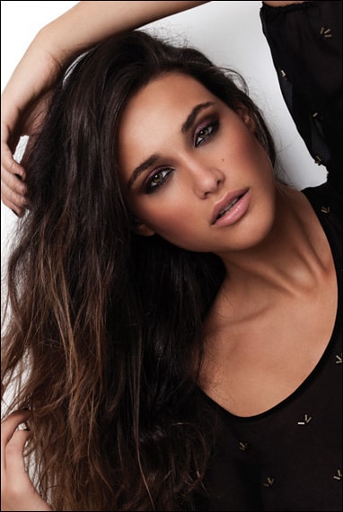 Débora Nascimento Débora Nascimento