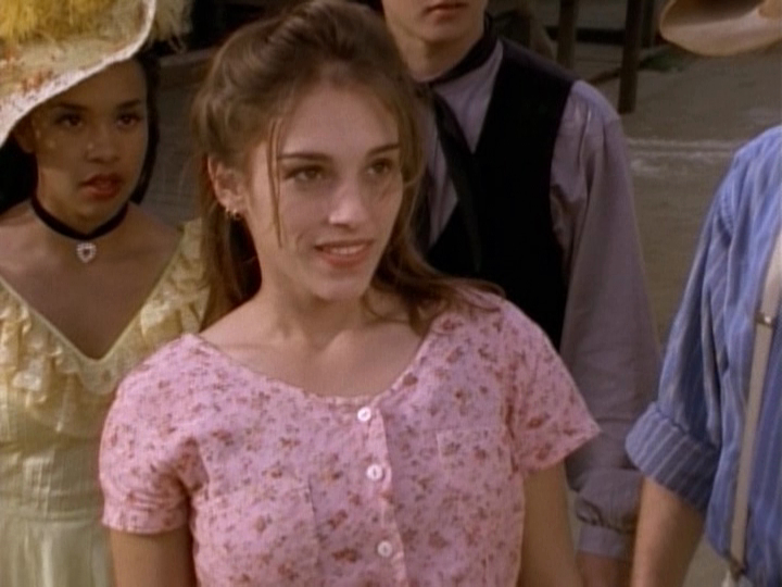 Kimberly Hart (Amy Jo Johnson)