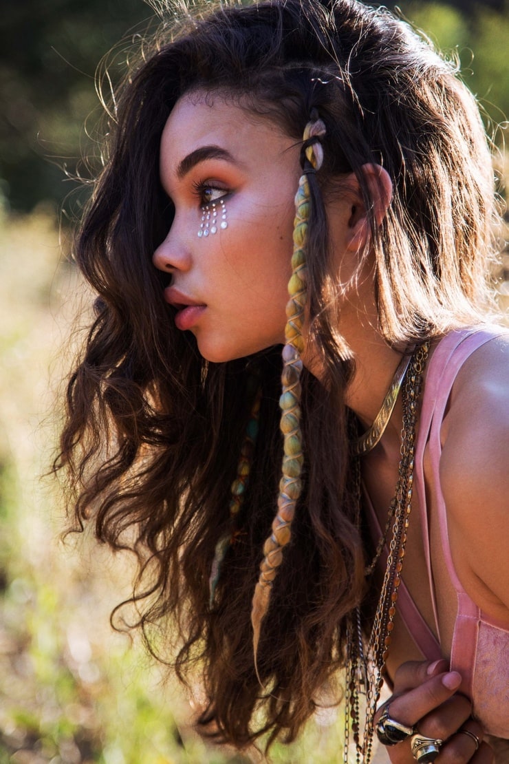 Ashley Moore (2) Ashley Moore (2)