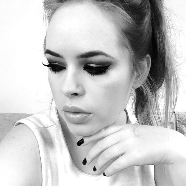 Tanya Burr