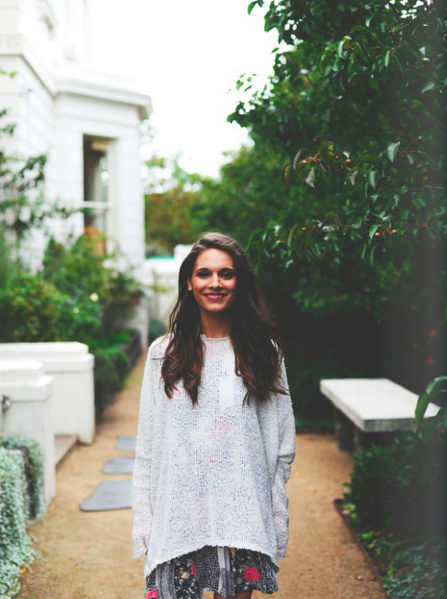 Caitlin Stasey Caitlin Stasey