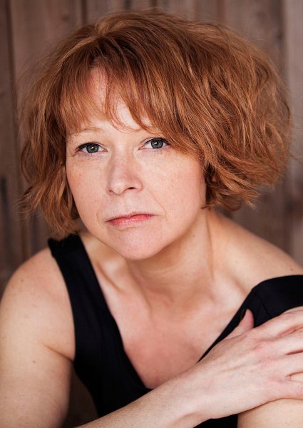 Nele Hollinderbäumer