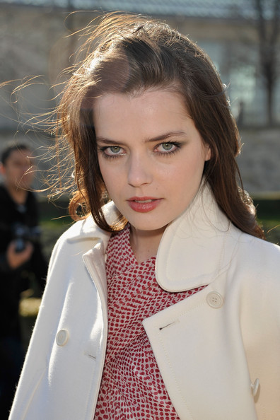 Roxane Mesquida Roxane Mesquida