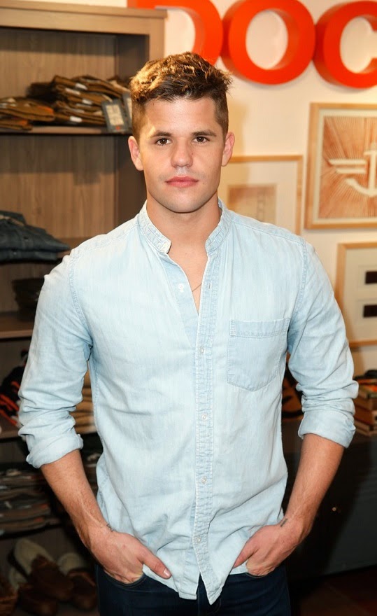 Charlie Carver