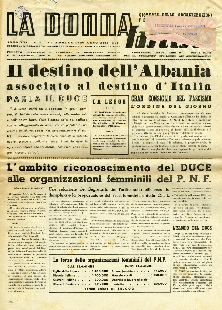 La Donna Fascista La Donna Fascista
