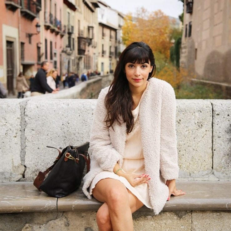 Hannah Simone Hannah Simone