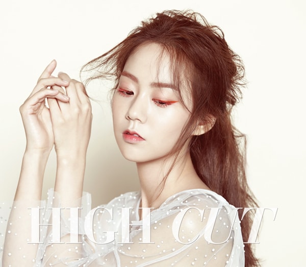 Han Seung-Yeon Han Seung-Yeon