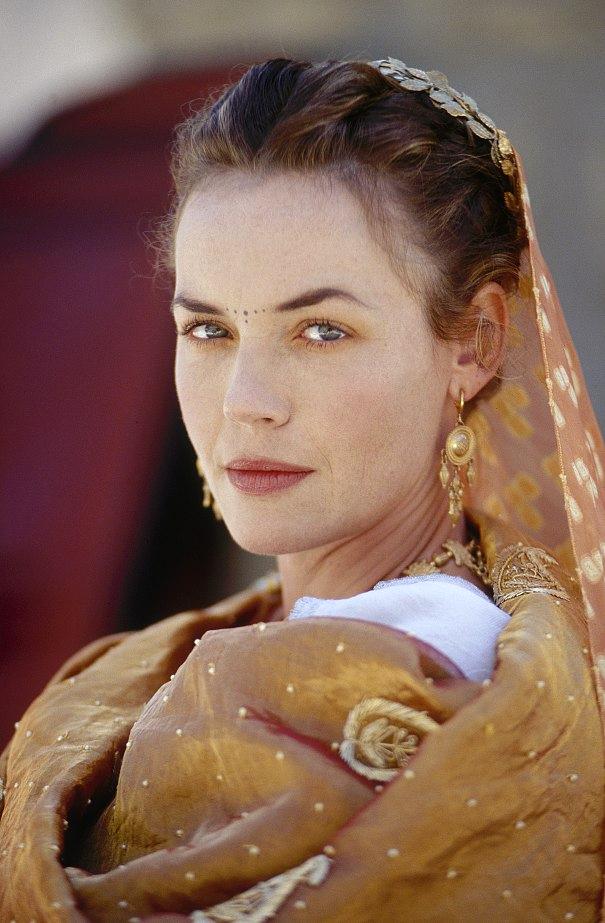 Connie Nielsen Connie Nielsen