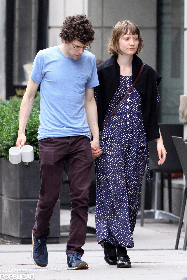 Mia Wasikowska