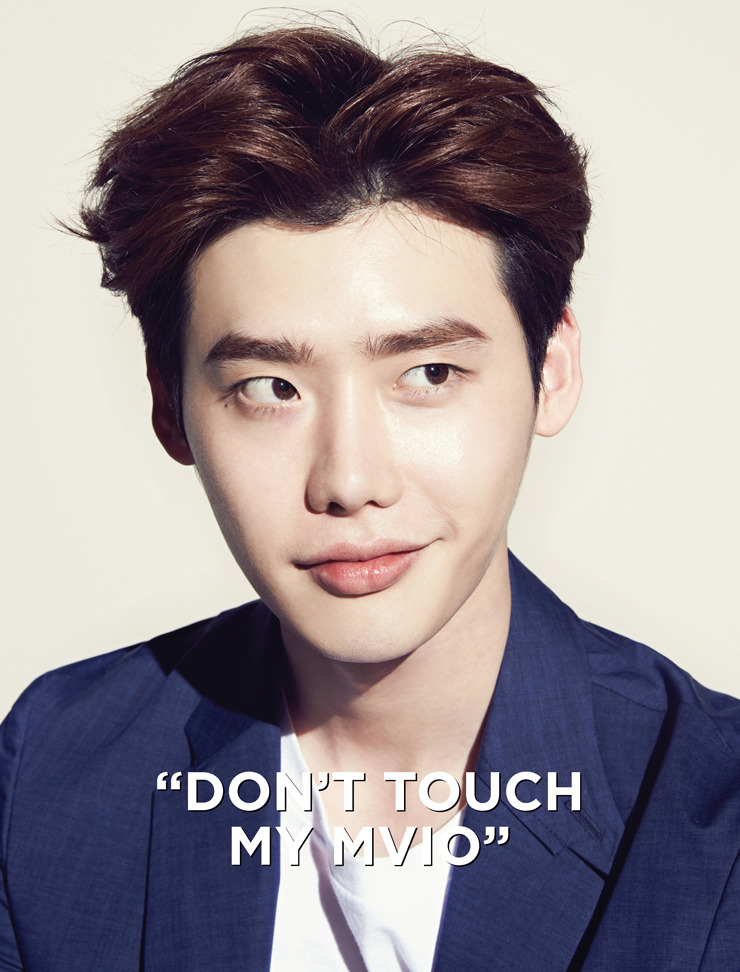 Jong Suk Lee