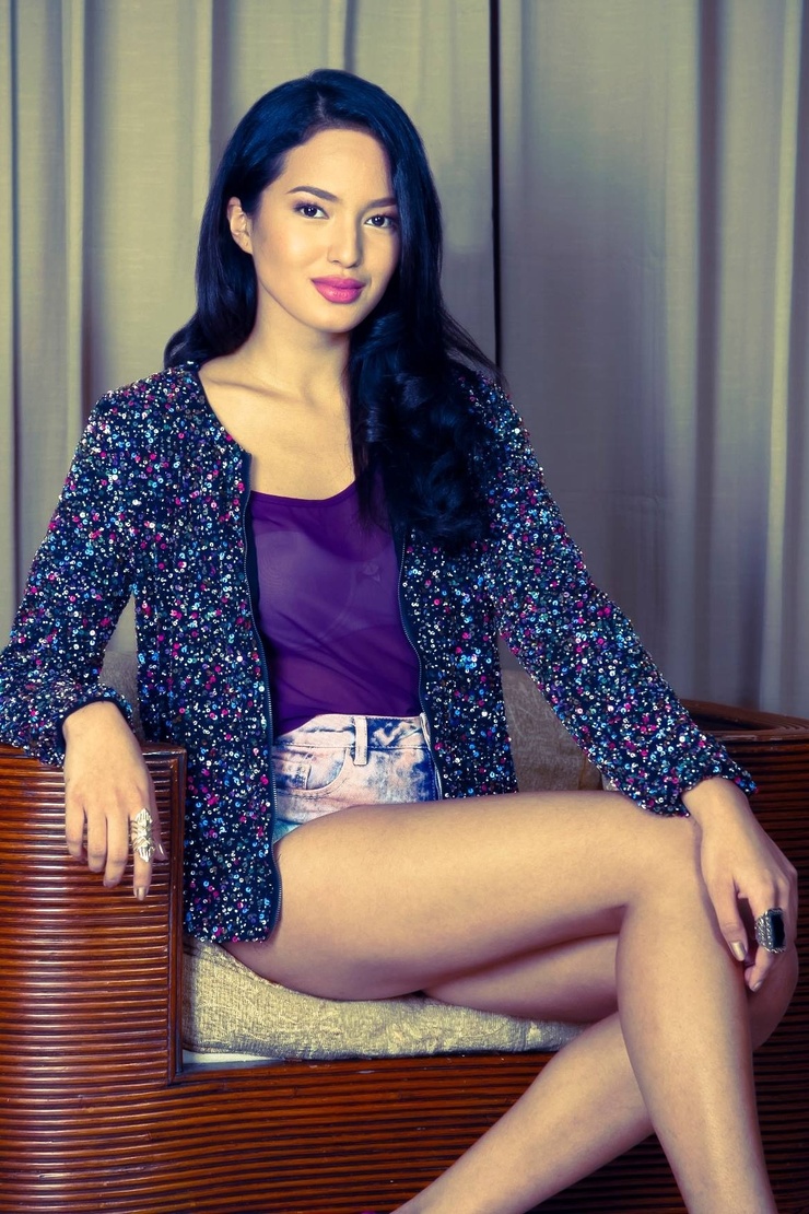 Sarah Lahbati Sarah Lahbati