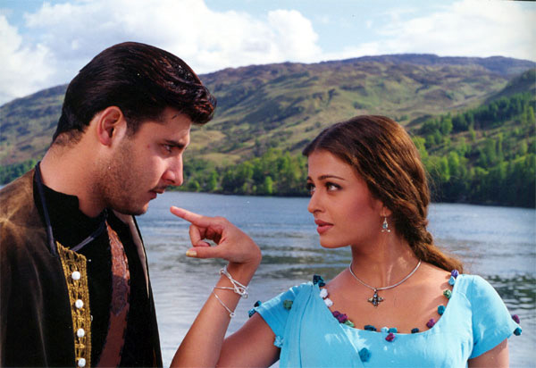 Kandukondain Kandukondain                                  (2000)