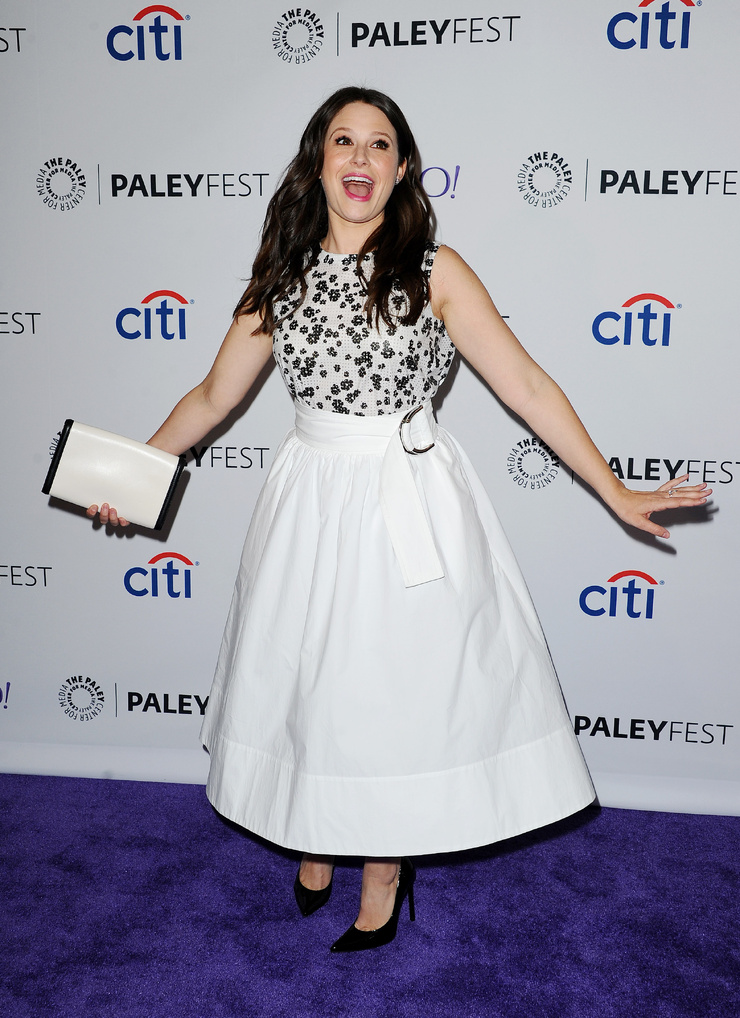 Katie Lowes