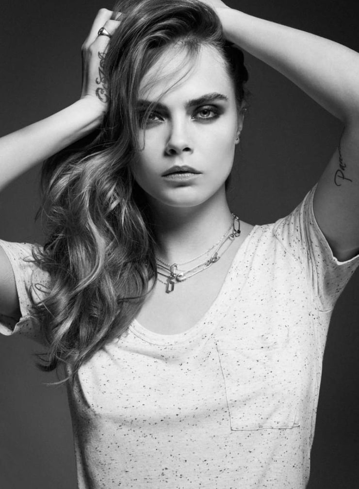 Cara Delevingne picture