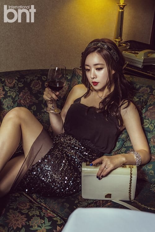 Su-a Hong Su-a Hong