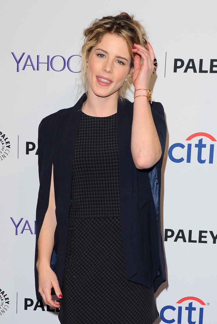 Emily Bett Rickards Emily Bett Rickards