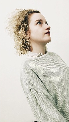 Julia Garner