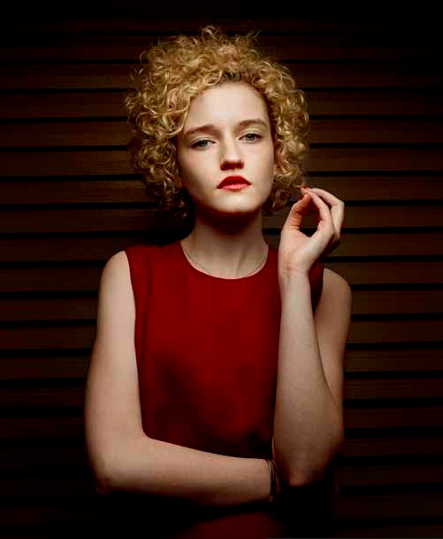 Julia Garner