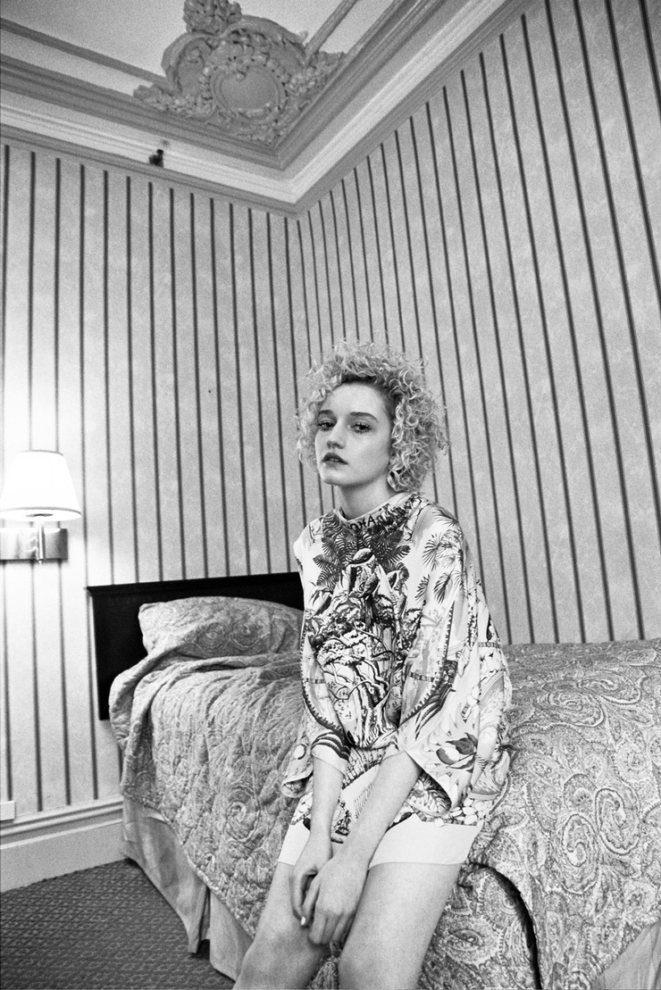 Julia Garner
