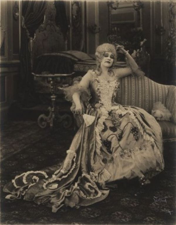 Madame Du Barry (1917)